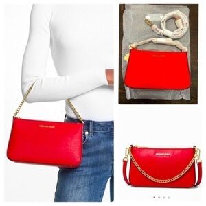 Bnwt MICHAEL KORS  Jet Set Saffiano Leather red handbag. Chain detail.